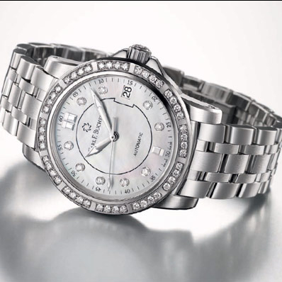 Patravi AutoDate для женщин с перламутровым циферблатом и бриллиантами.